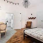 Lion - Elegance Apartamento *