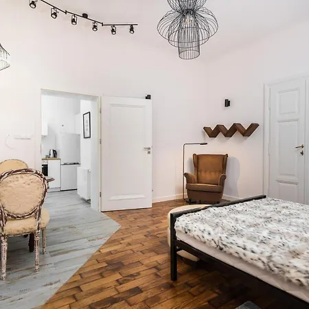 Lion - Elegance Apartament *